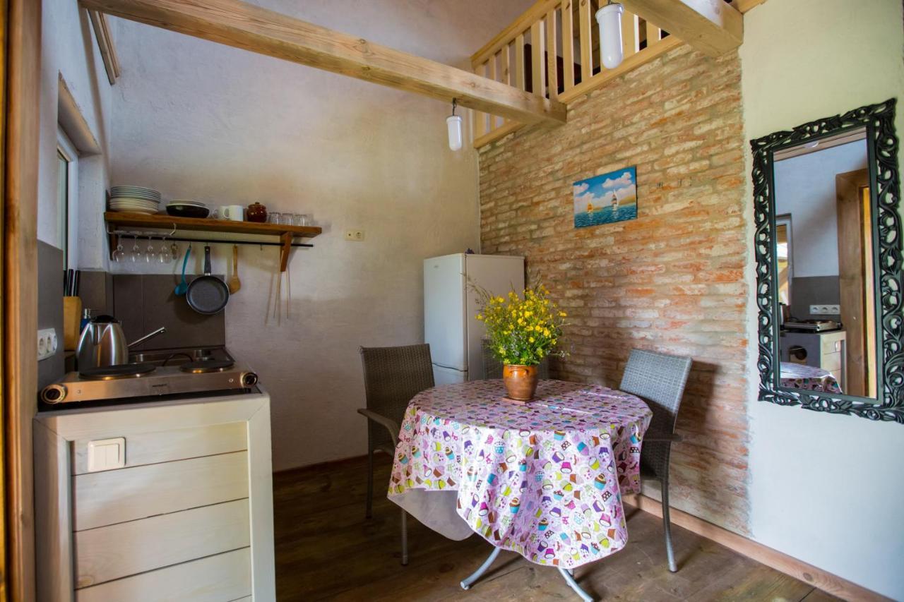 Appartement Jurgi à Pape Extérieur photo